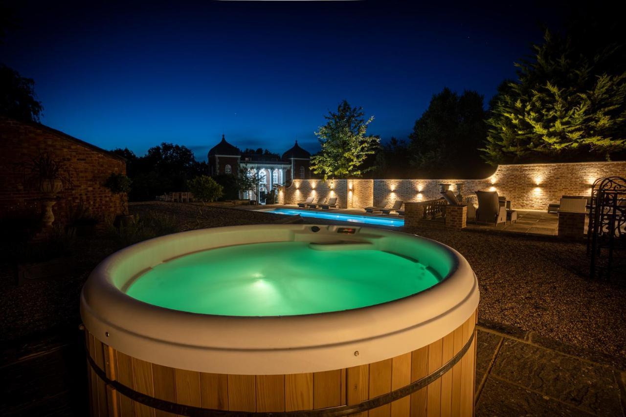 Eastwood Observatory: 12 Bedrooms, Swimming Pool And Tennis Court Hailsham Eksteriør billede